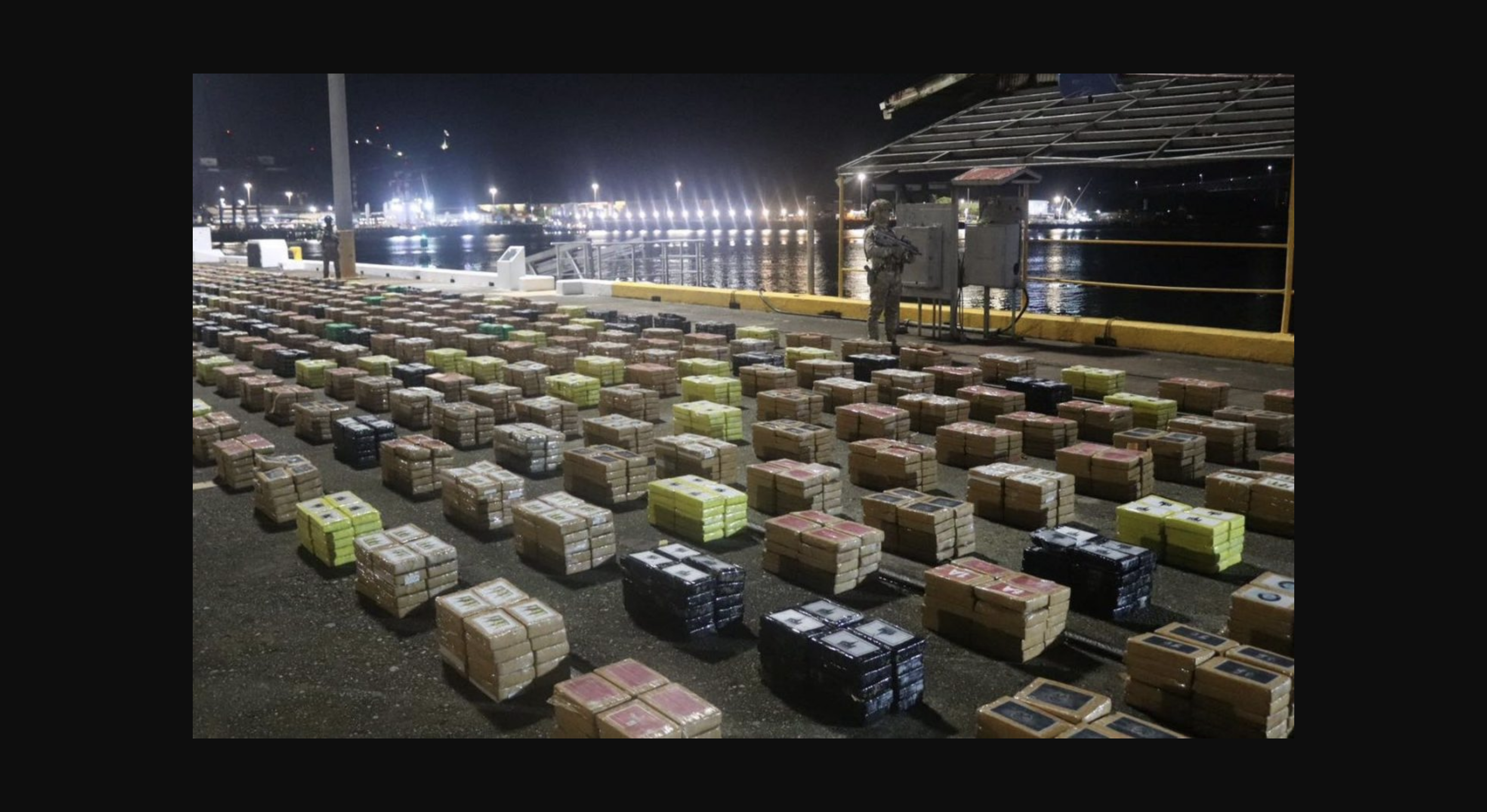 Incautación histórica de 13.500 kilos de cocaína en un remolque en Centroamérica