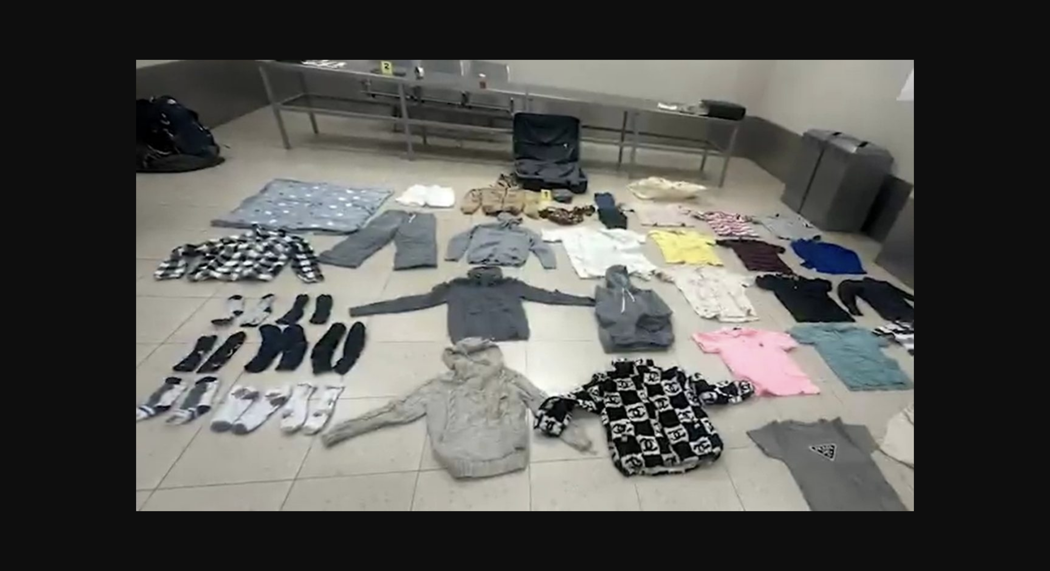 Cocaína oculta en ropa en camino a Europa