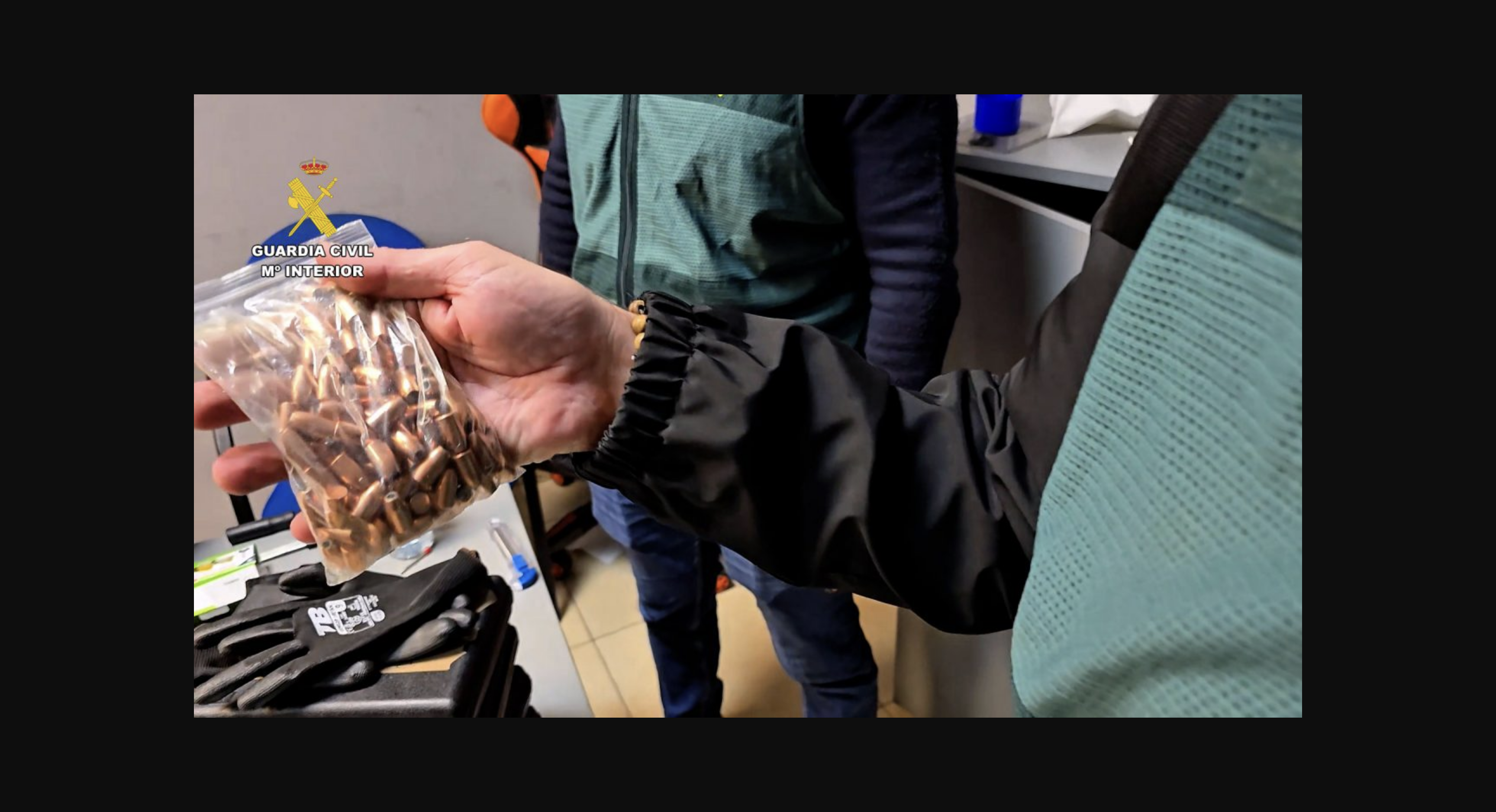 Envíos de armas y cocaína desde Madrid y Sevilla hacia la isla de Tenerife