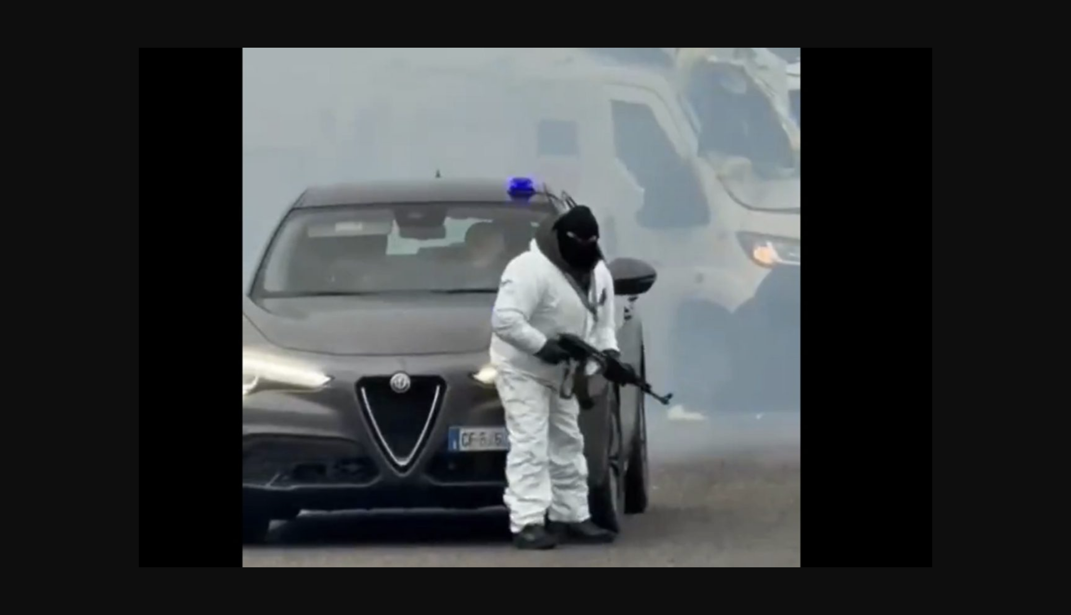 Frustran el impresionante robo con explosivos a un vehículo blindado en Lecce