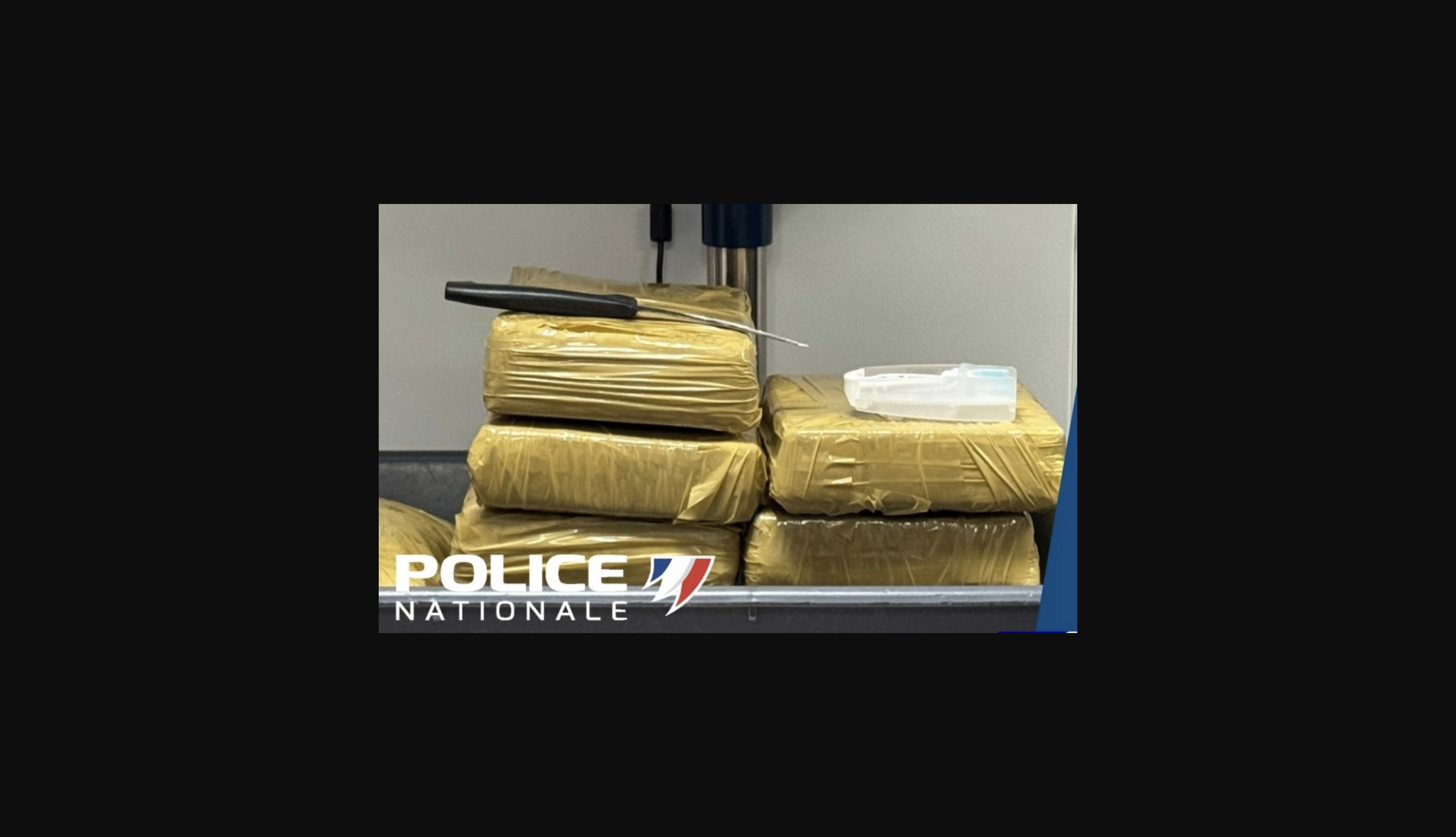 Detectan 30 mulas con cocaína en 30 días en el mismo aeropuerto sudamericano.