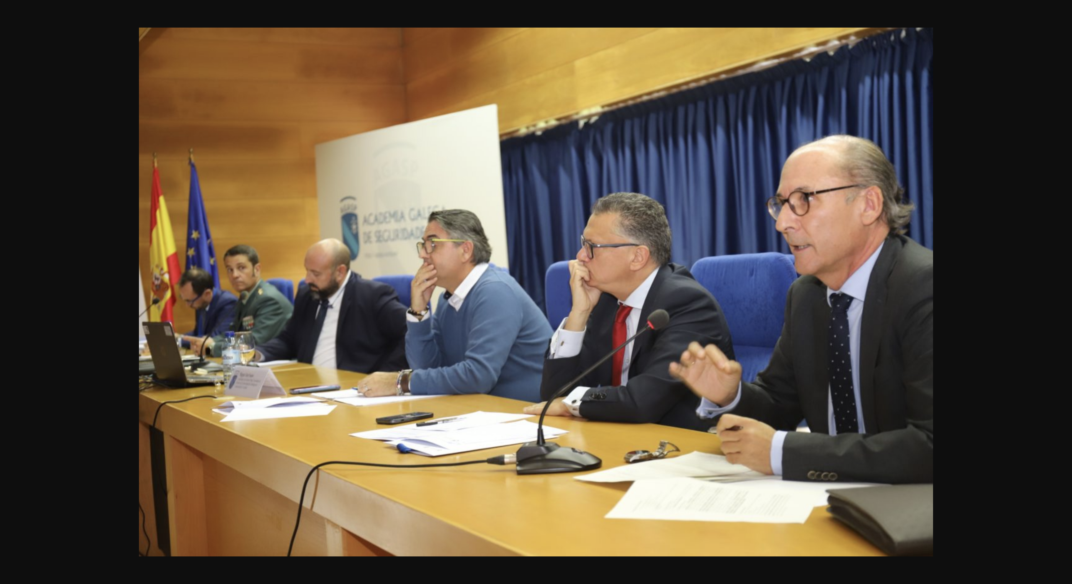 En Bélgica, que se encuentra muy cerca, se está llevando a cabo el 'plata o plomo'.