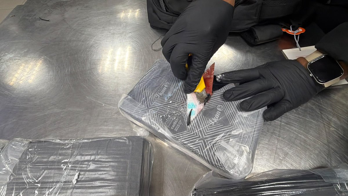 Detienen en Guayaquil a un ciudadano español que intentaba viajar a Madrid con 20 kilos de cocaína.