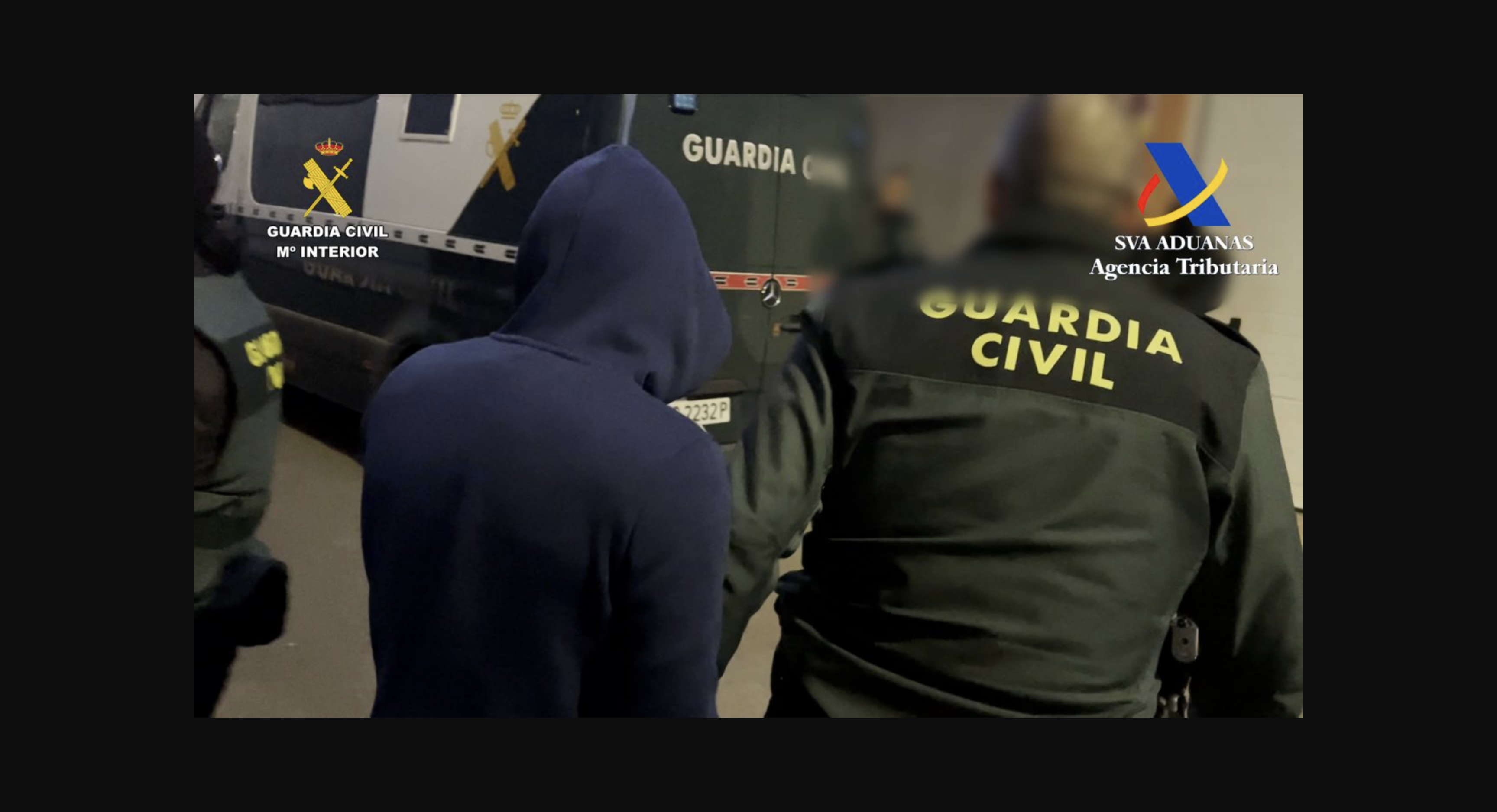 Caletas, armamento militar, cocaína, hachís y équidos: una histórica operación antidrogas en el Sureste español