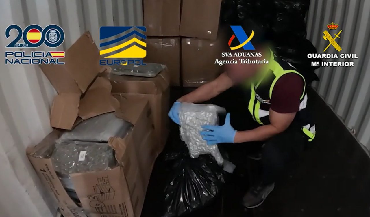 Confiscan más de tres toneladas de cannabis en el puerto de Valencia