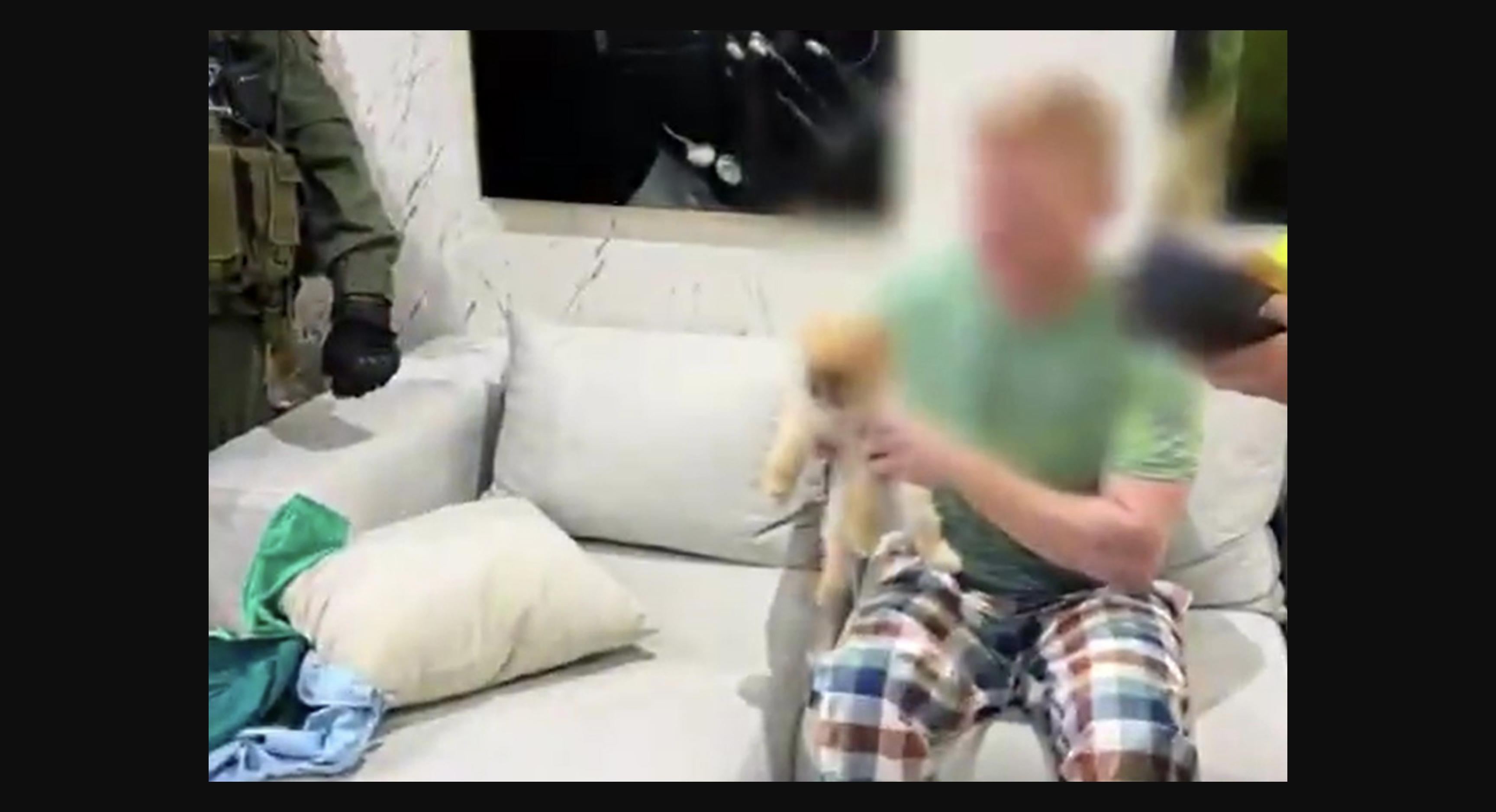 Detenidos en Medellín dos narcotraficantes irlandeses que estaban negociando cargamentos con el Clan del Golfo.