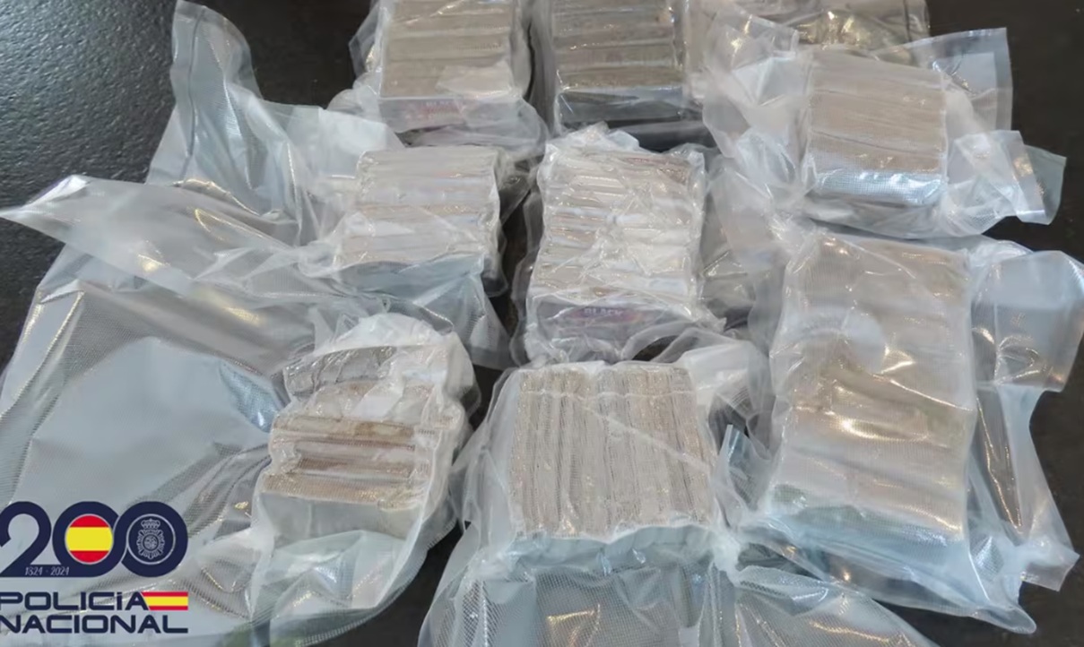 Detienen a un narcotraficante francés que organizaba despachos de drogas desde Barcelona