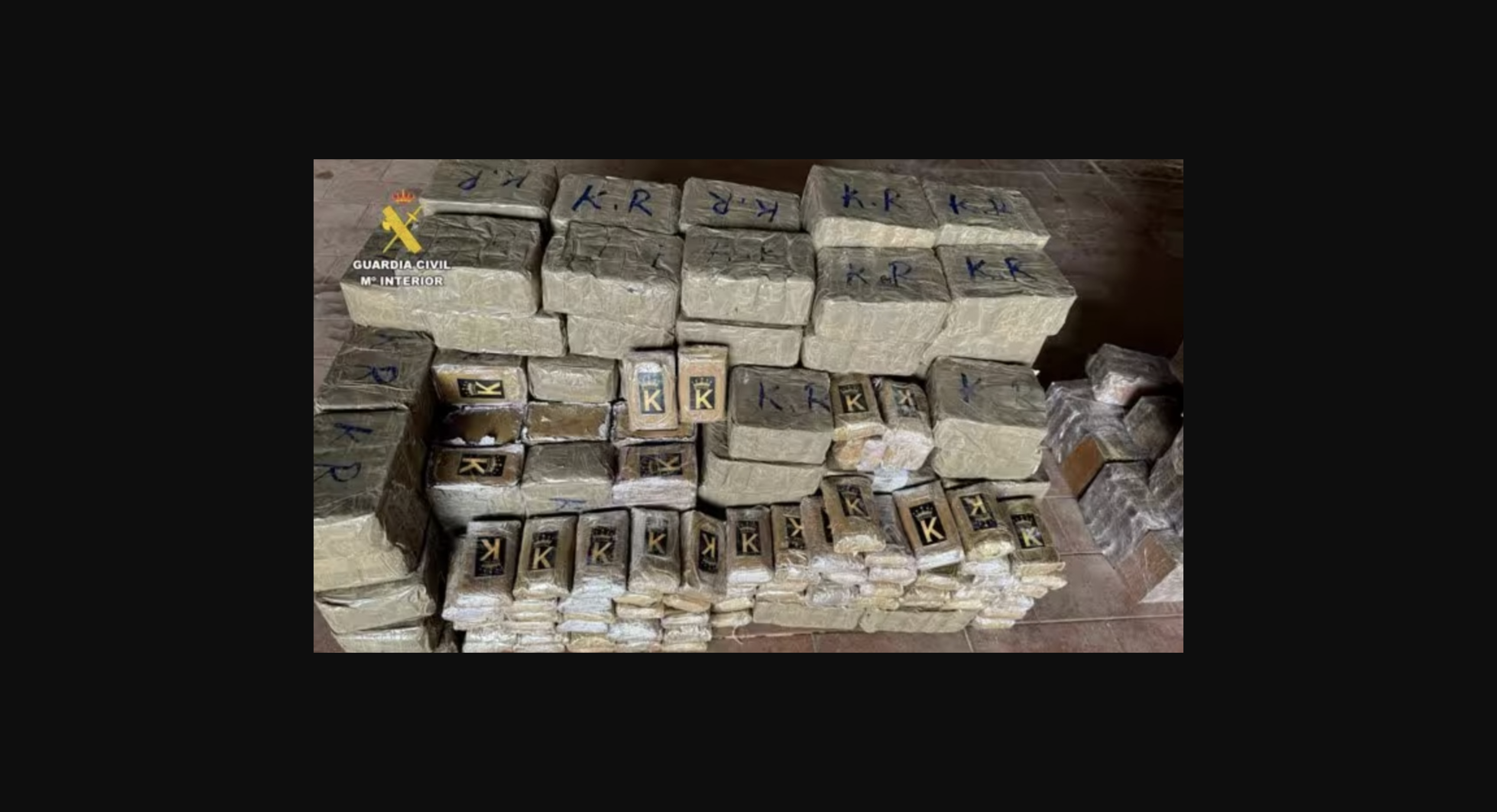 Autobuses de narcotraficantes trasladaban hachís entre Marruecos, España y Bélgica.