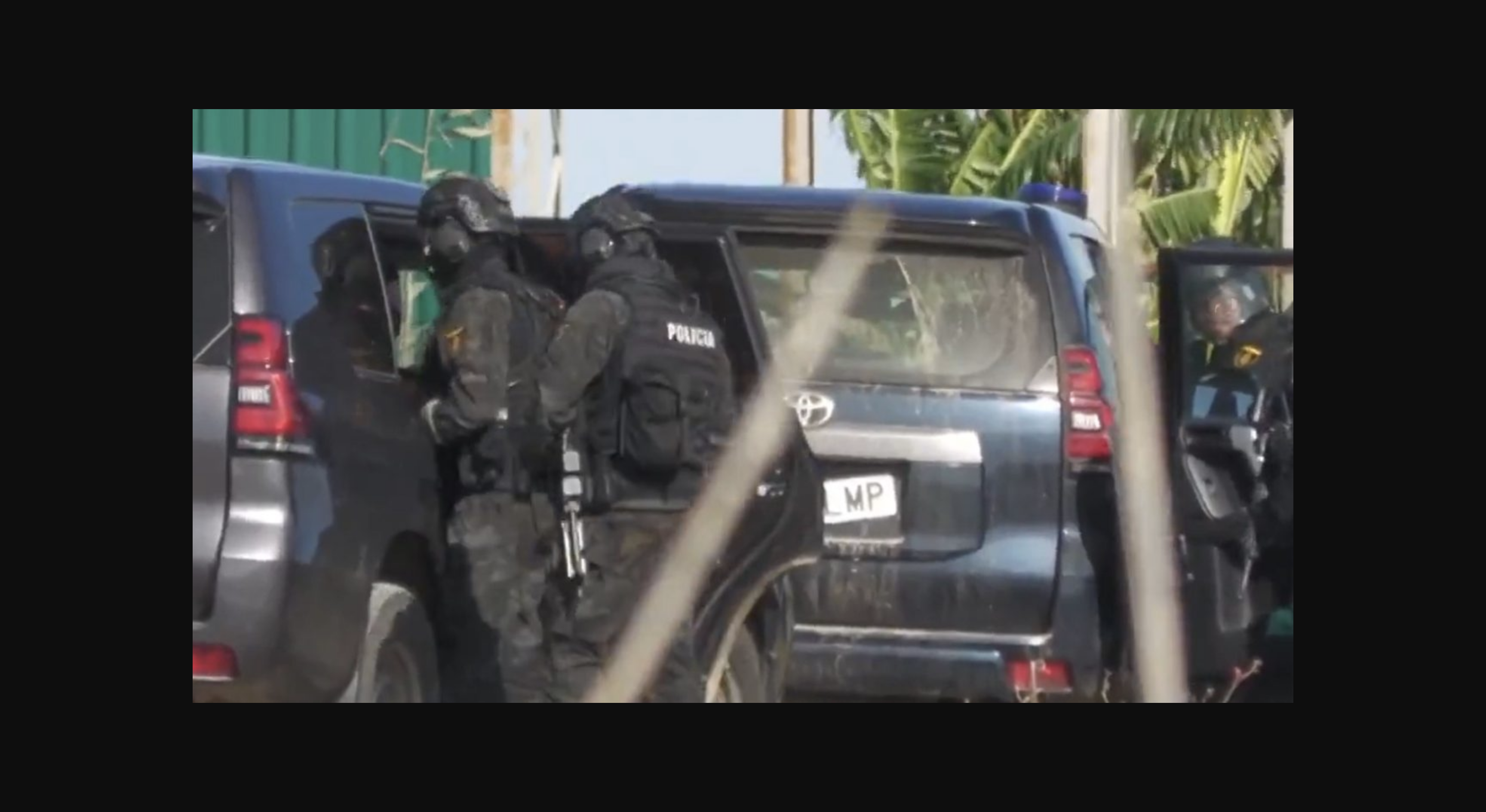 Una incautación, tres embarcaciones identificadas, un cargamento de hachís y un agente en estado crítico.