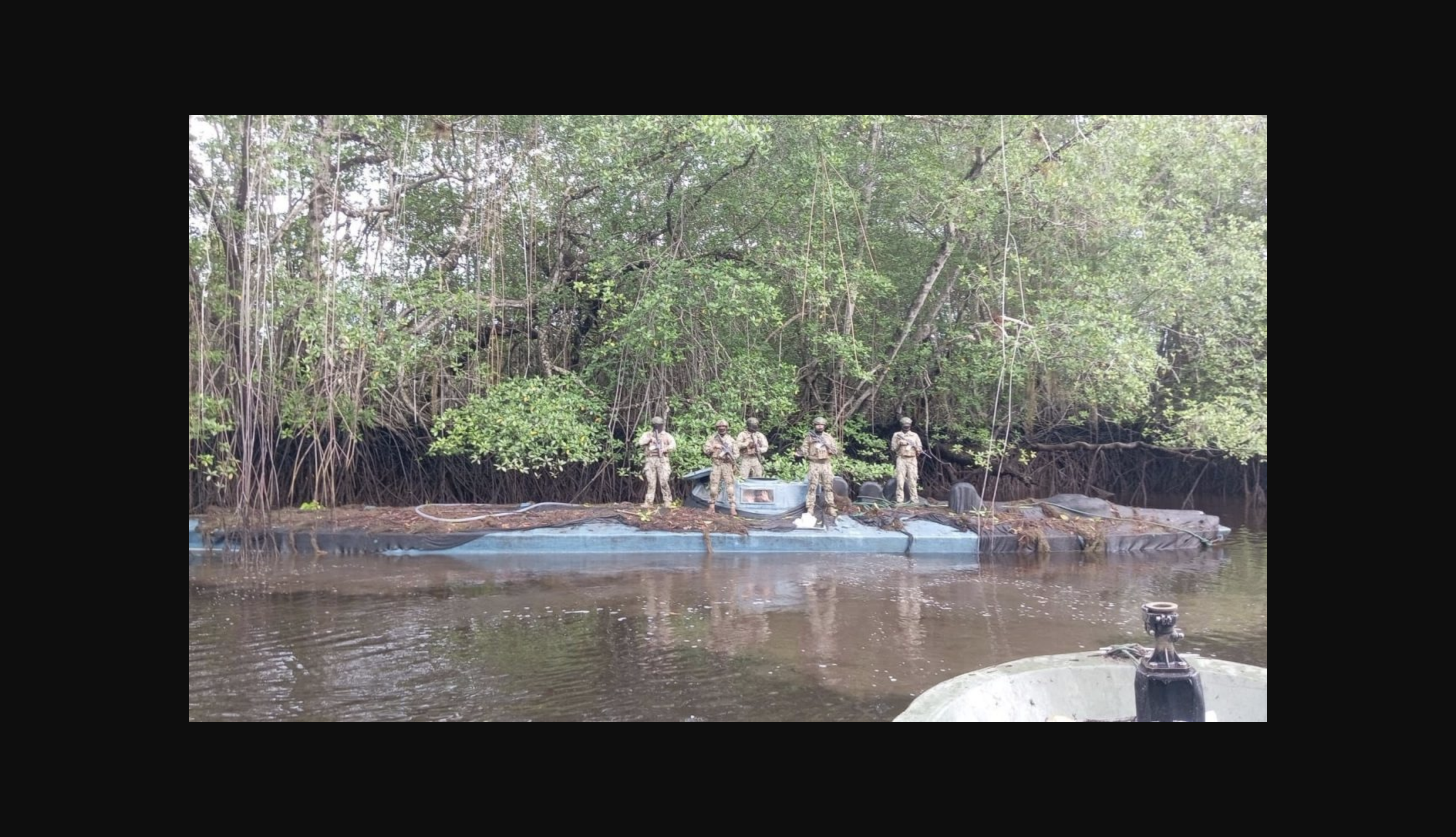 Evitan el envío a España de 590 kilos de cocaína camuflados en carbón