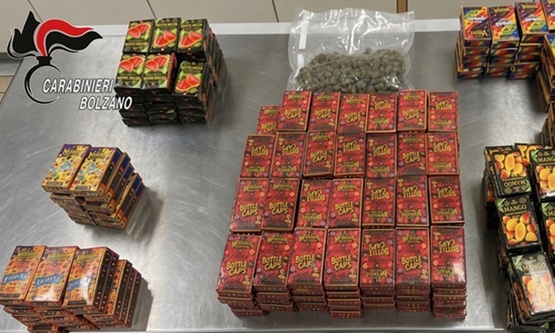 Cuatro arrestados en Bolzano después de la confiscación de 43 kilos de hachís.