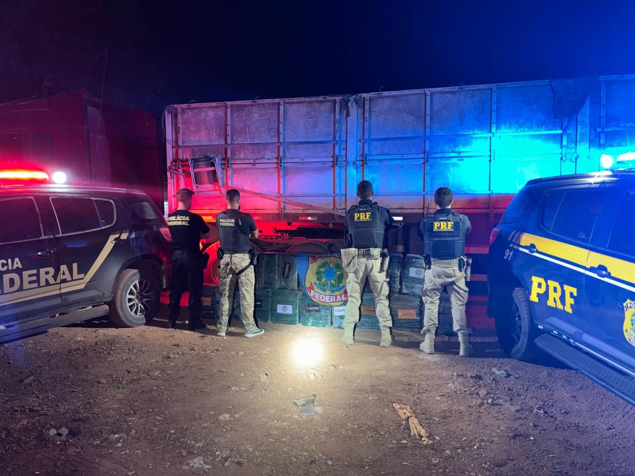 Mil kilogramos de cocaína confiscados en dos rutas de Brasil en un lapso de 48 horas.