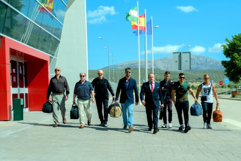 Cacería de ‘petaqueros’ en las rutas de las Islas Canarias