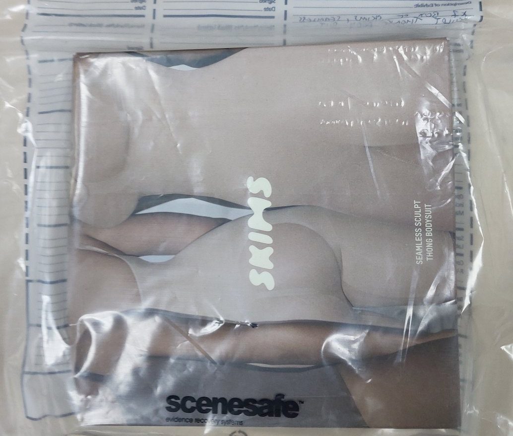 Cocaína de gran volumen camuflada en lencería de la marca de Kim Kardashian